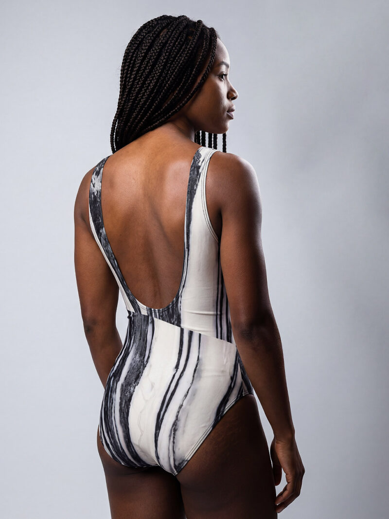 blis.surf uv master cream slate back